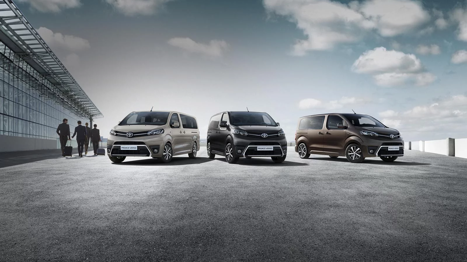 TOYOTA PROACE: УЖЕ В САЛОНЕ